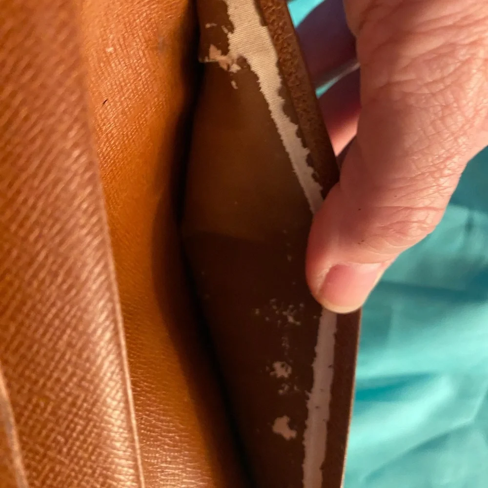 Authentic Louis Vuitton Monogram Long Wallet/Checkbook Holder - Picture 4 of 11